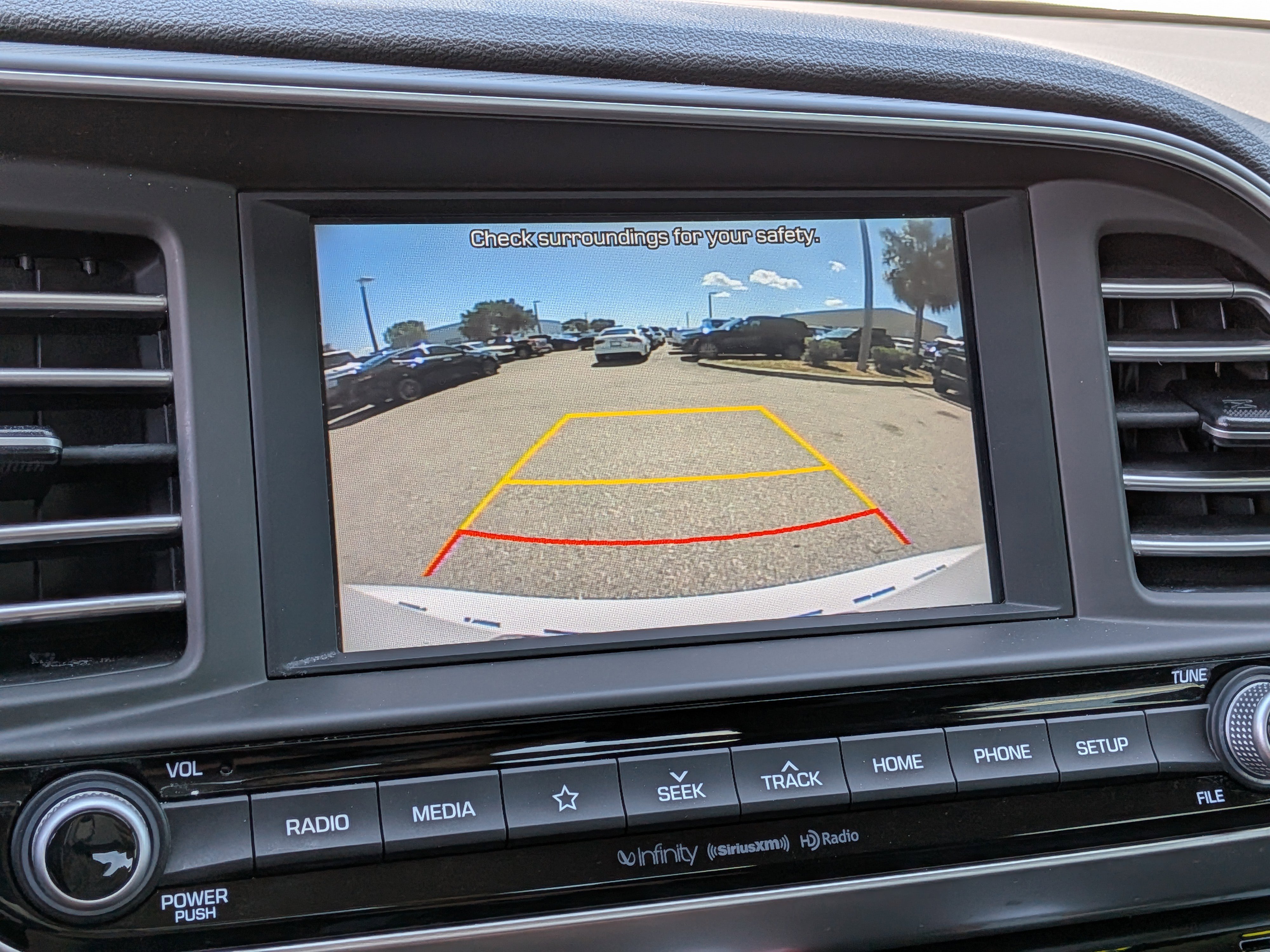 Used 2020 Hyundai Elantra Limited w/ Cargo Package (C1) FWD image 32