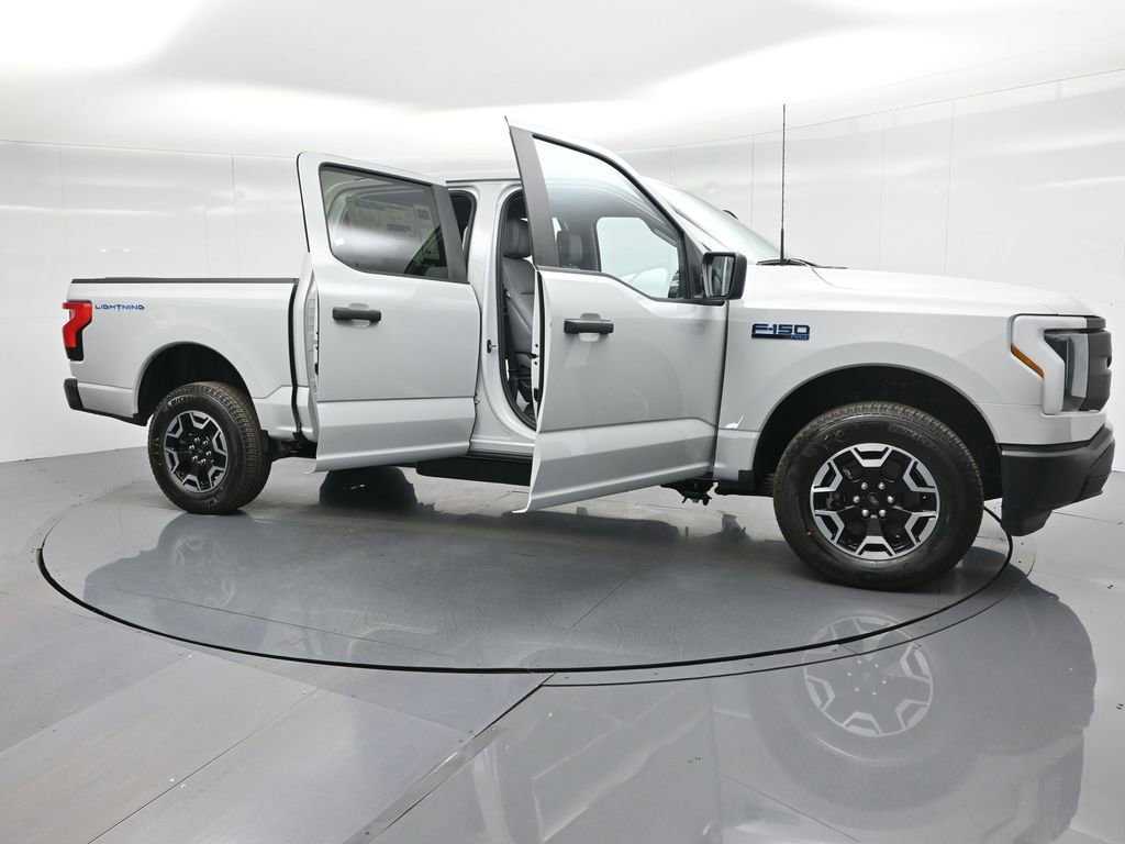 New 2024 Ford F150 Lightning Pro image 32