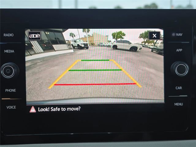 Used 2025 Volkswagen Taos SEL image 21