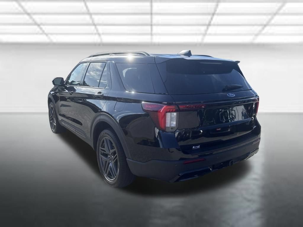 Certified 2025 Ford Explorer ST-Line w/ ST-Line Street Pack AWD/4WD image 11