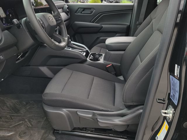 Used 2025 Chevrolet Colorado Trail Boss AWD/4WD image 9