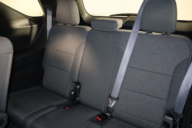 Used 2025 Chevrolet Traverse LT w/ Midnight/Sport Edition image 17