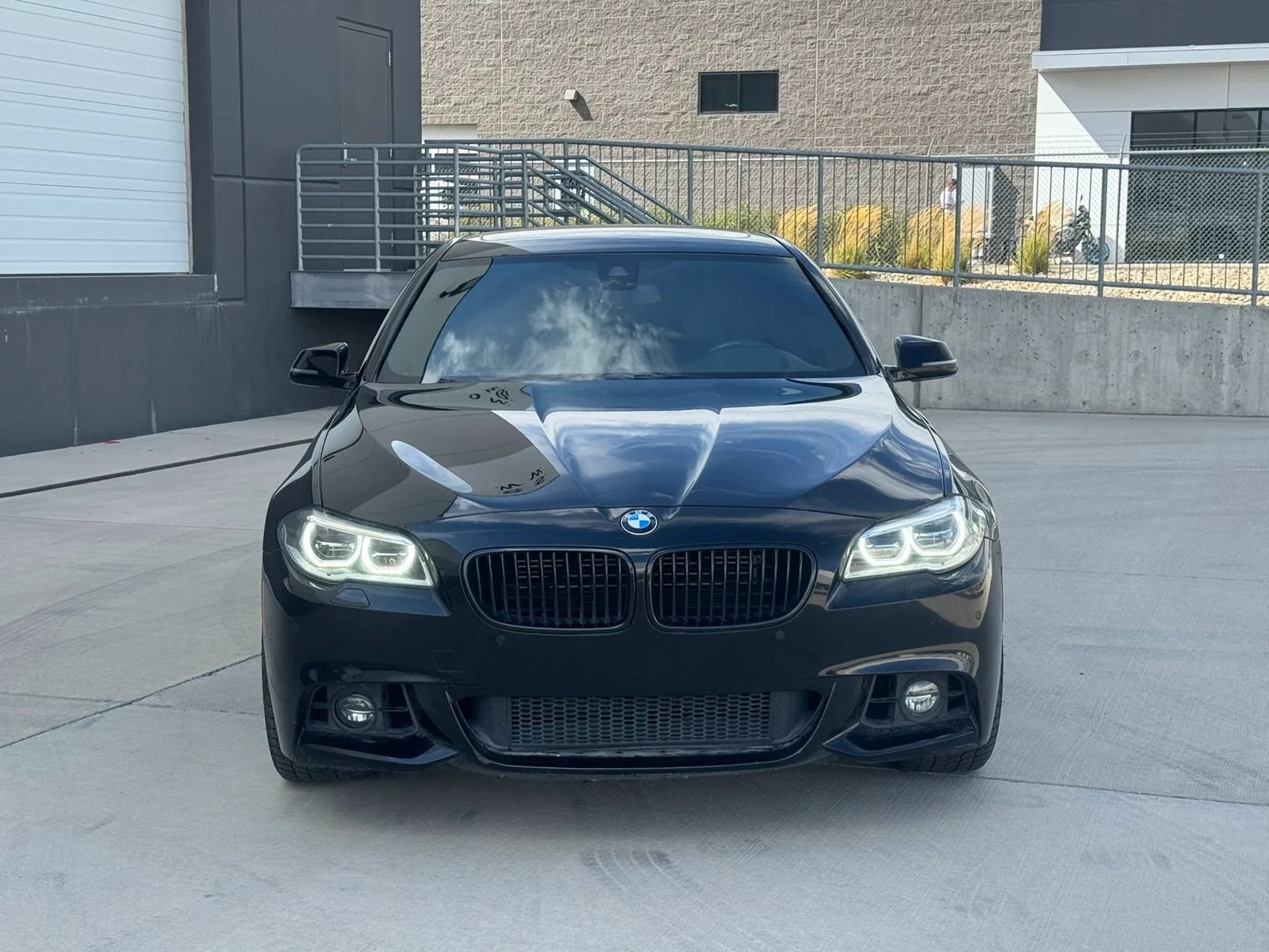 Used 2016 BMW 550i xDrive Sedan AWD/4WD image 8