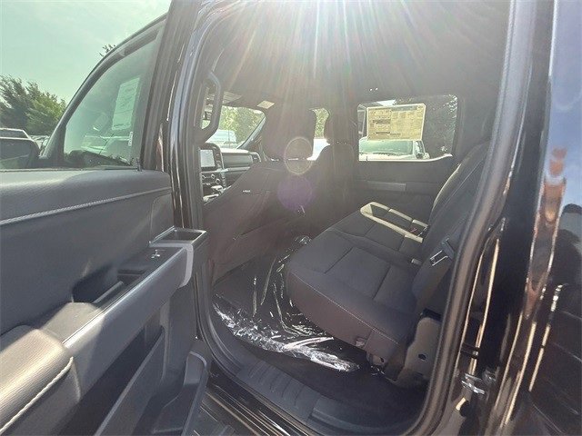 New 2025 Ford F150 XLT w/ Equipment Group 302A MID image 24