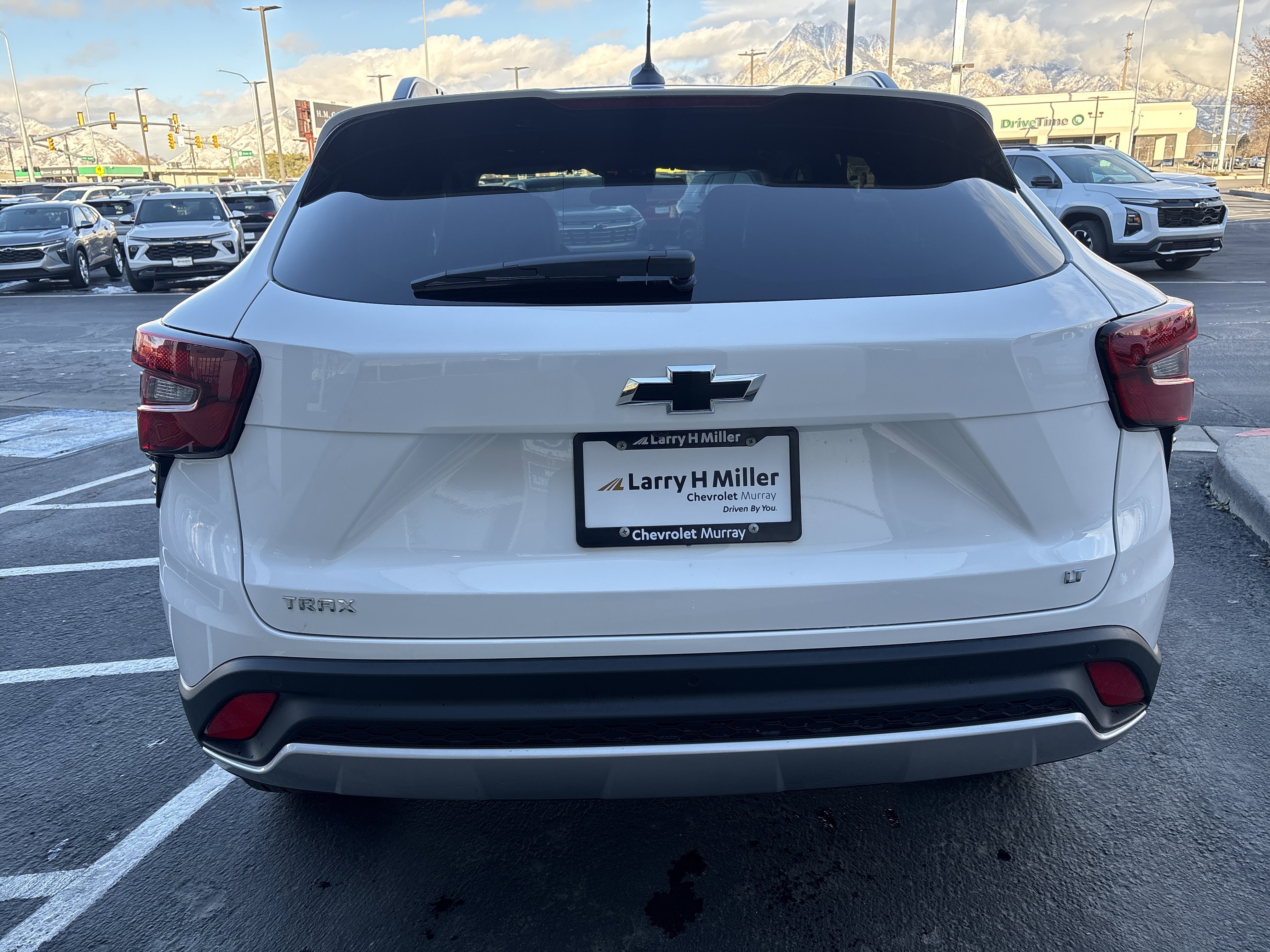 New 2026 Chevrolet Trax LT w/ Driver Confidence Package FWD image 4