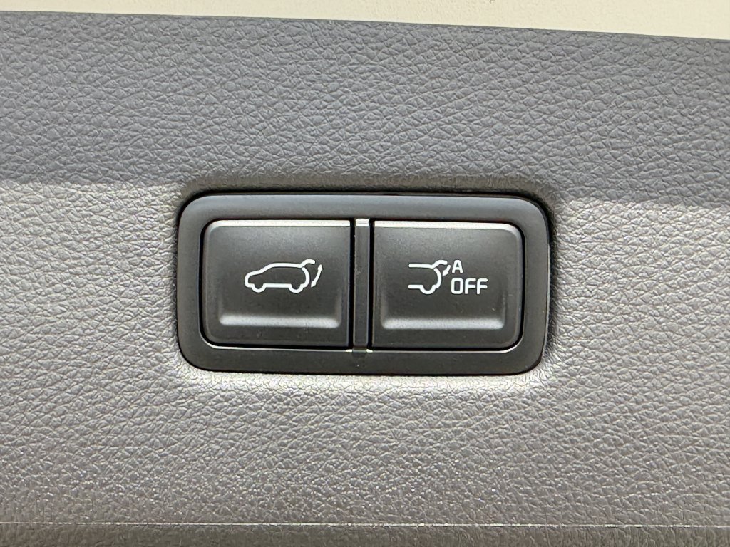 New 2026 Kia Carnival SX w/ SX Dark Edition Package FWD image 14