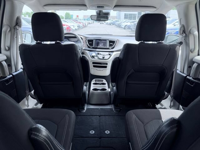 Certified 2023 Chrysler Voyager LX FWD image 24