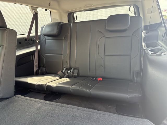 Used 2015 Chevrolet Suburban LT RWD image 17