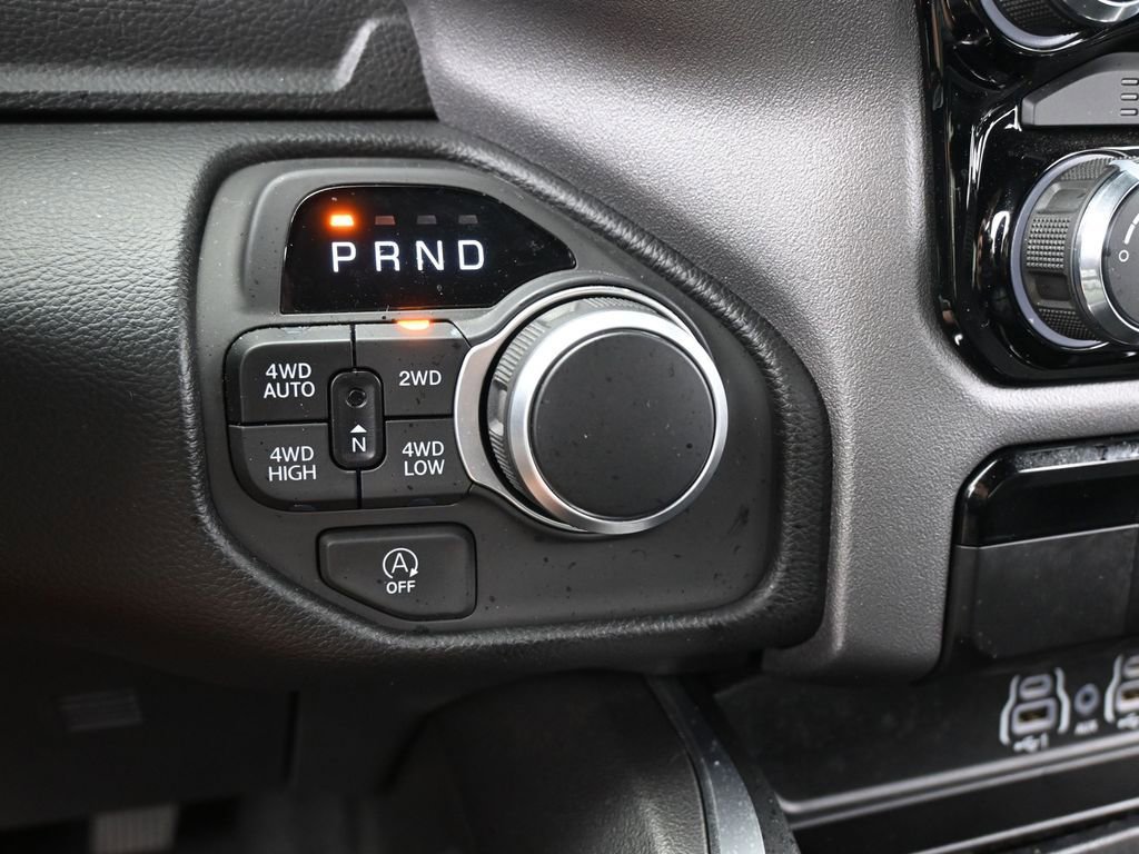 Used 2025 RAM 1500 Big Horn AWD/4WD image 33