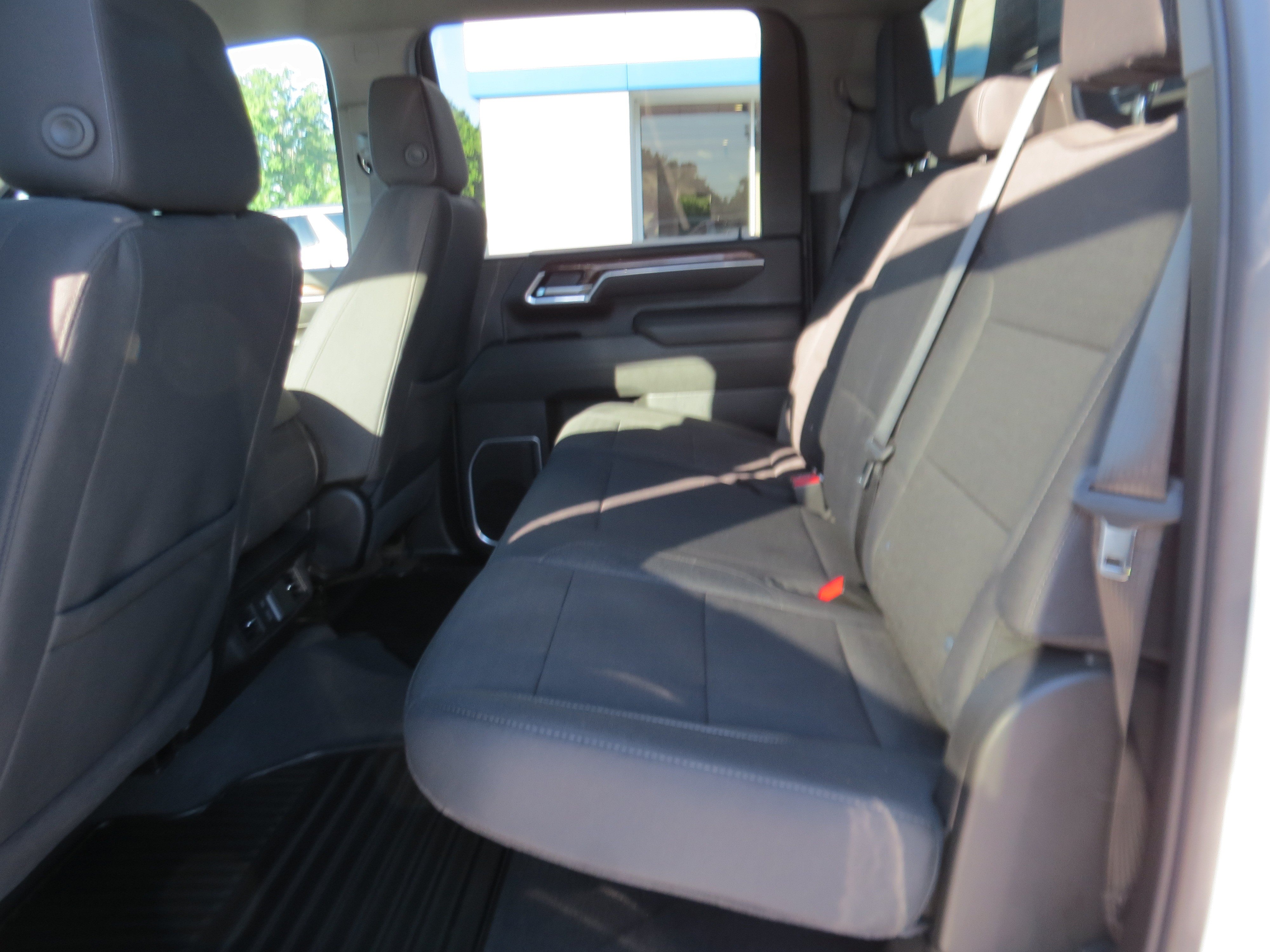 Used 2026 Chevrolet Silverado 3500 LT w/ Convenience Package AWD/4WD image 16