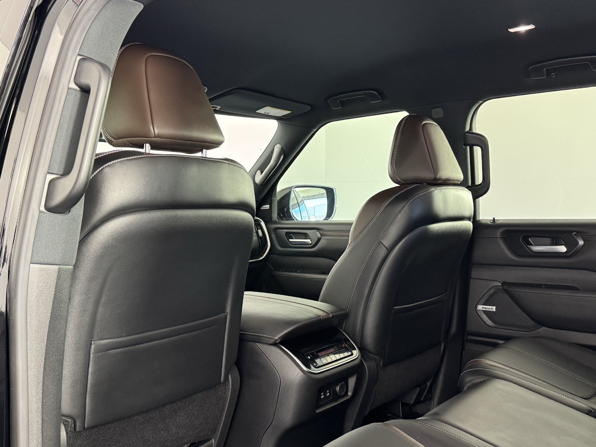 Used 2026 Nissan Armada SL AWD/4WD image 16