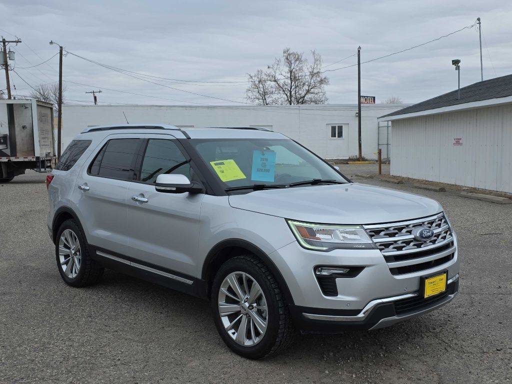 Used 2019 Ford Explorer Limited w/ Class III Trailer Tow Package image 8