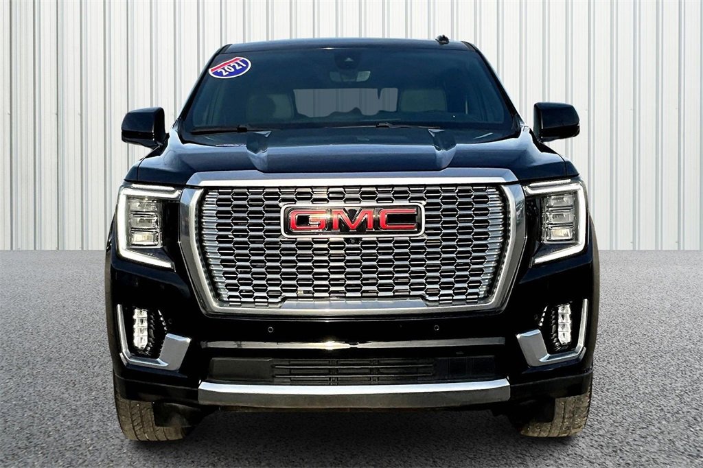 Used 2021 GMC Yukon Denali image 2