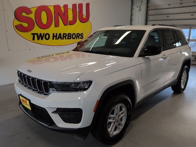 New 2025 Jeep Grand Cherokee Laredo w/ Luxury Tech Group I