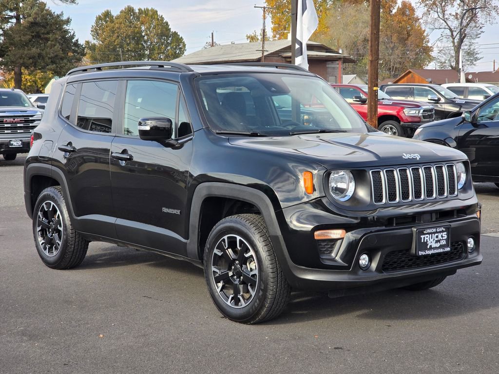 Used 2023 Jeep Renegade Latitude AWD/4WD image 7