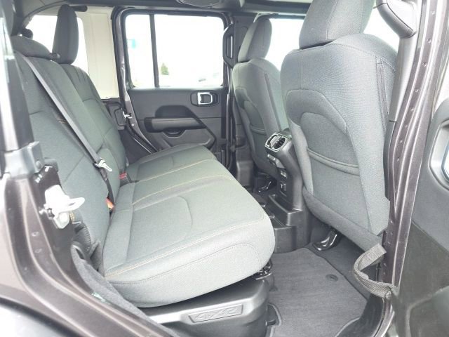 Used 2025 Jeep Wrangler Unlimited Sahara w/ Safety Group image 47