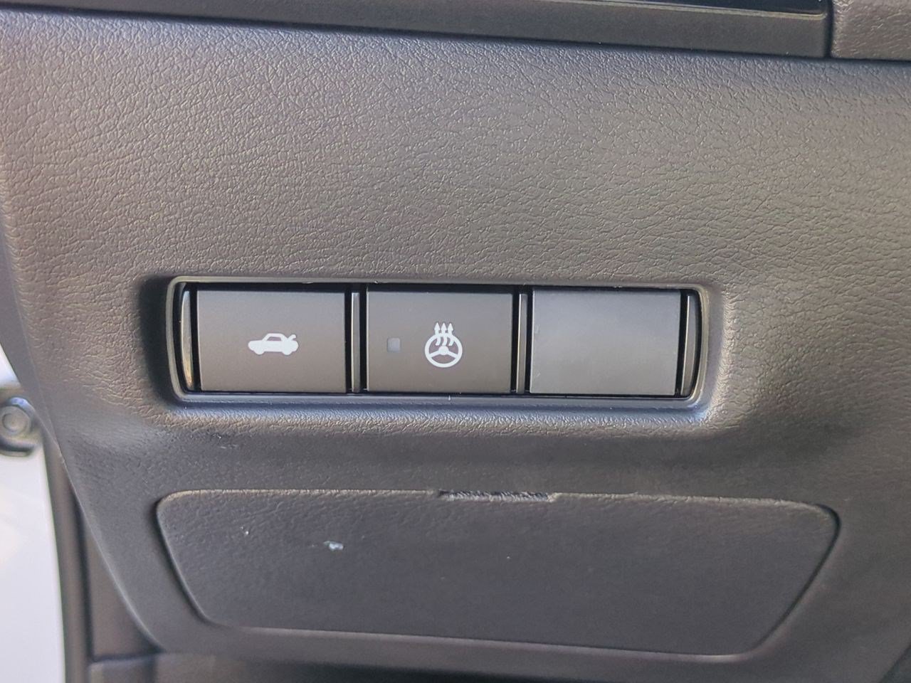 New 2026 Nissan Sentra SV w/ SV Convenience Package FWD image 18