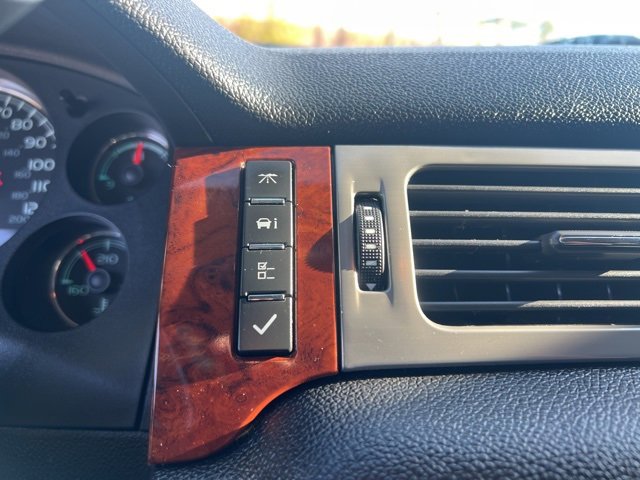 Used 2014 GMC Sierra 2500 SLT w/ SLT Convenience Package image 29