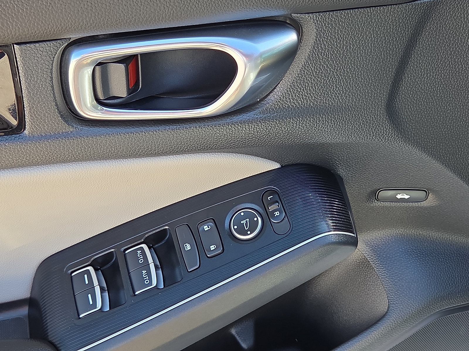Used 2024 Honda Civic Touring image 13