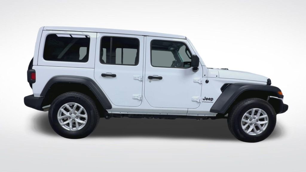 Used 2023 Jeep Wrangler Unlimited Sport w/ Sun And Sound Package AWD/4WD image 19