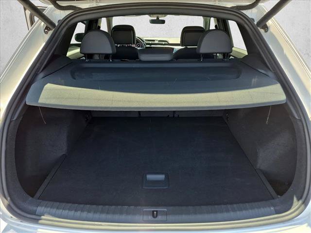 Used 2019 Audi Q3 2.0T Premium AWD/4WD image 6