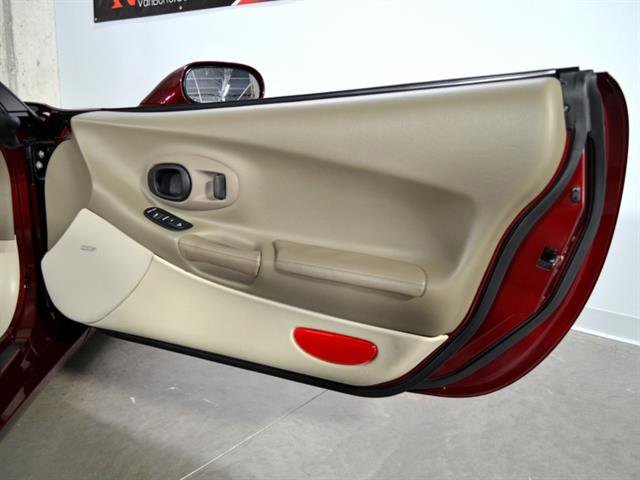 Used 2003 Chevrolet Corvette Convertible w/ Preferred Equipment Group1 image 22