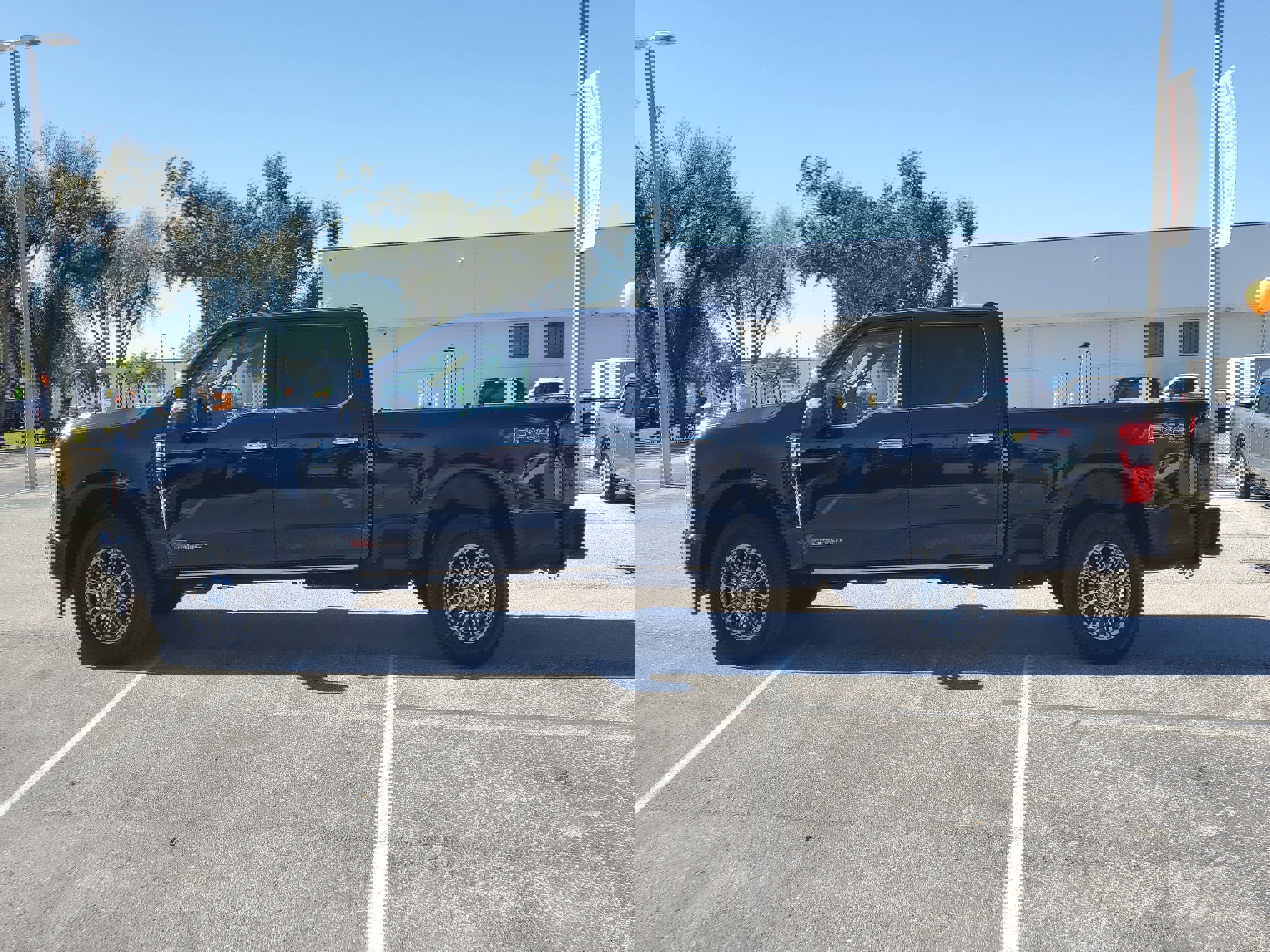 Used 2025 Ford F350 Platinum w/ Platinum Plus Package image 6