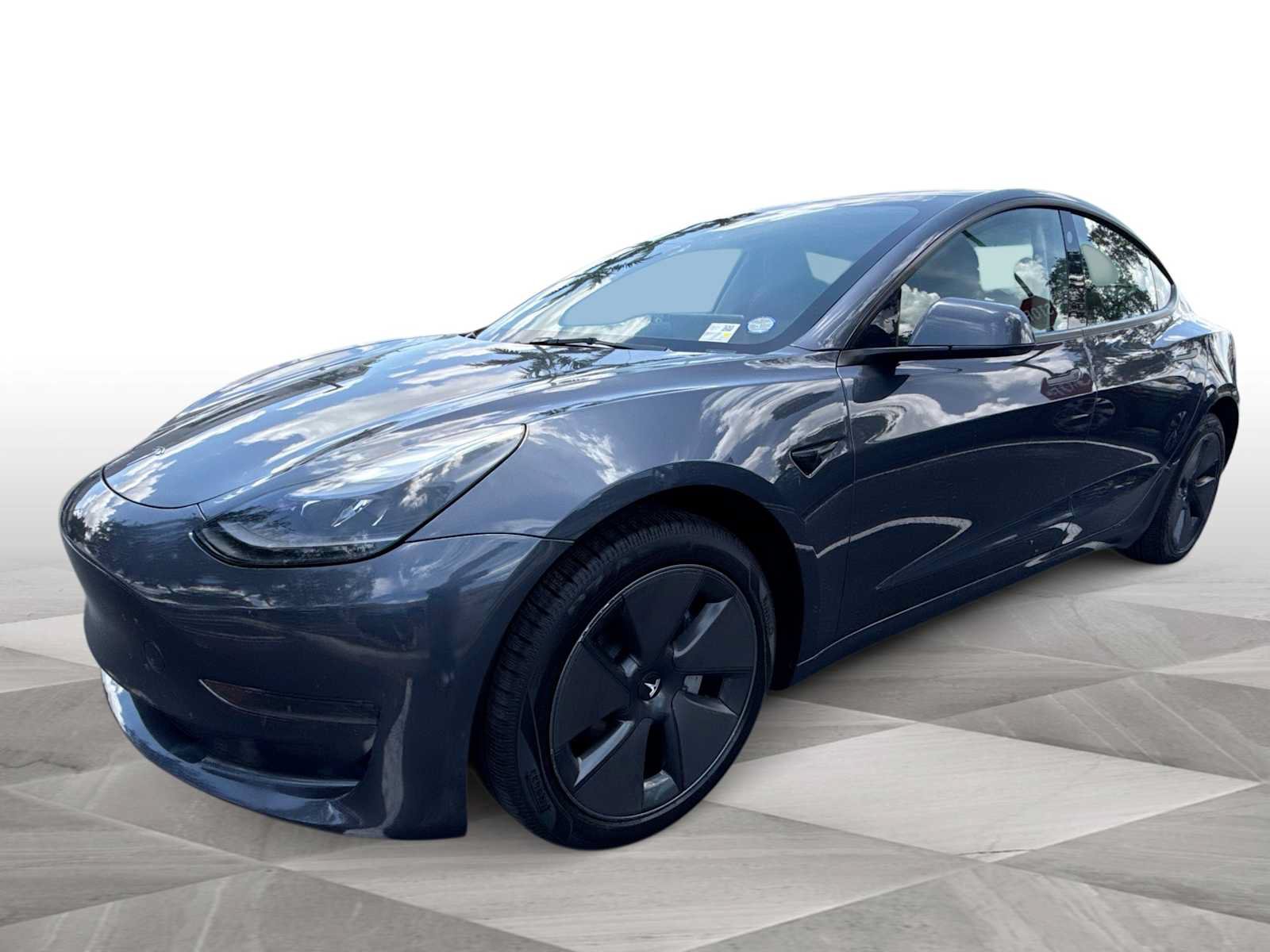 Used 2023 Tesla Model 3 Standard Range RWD image 4
