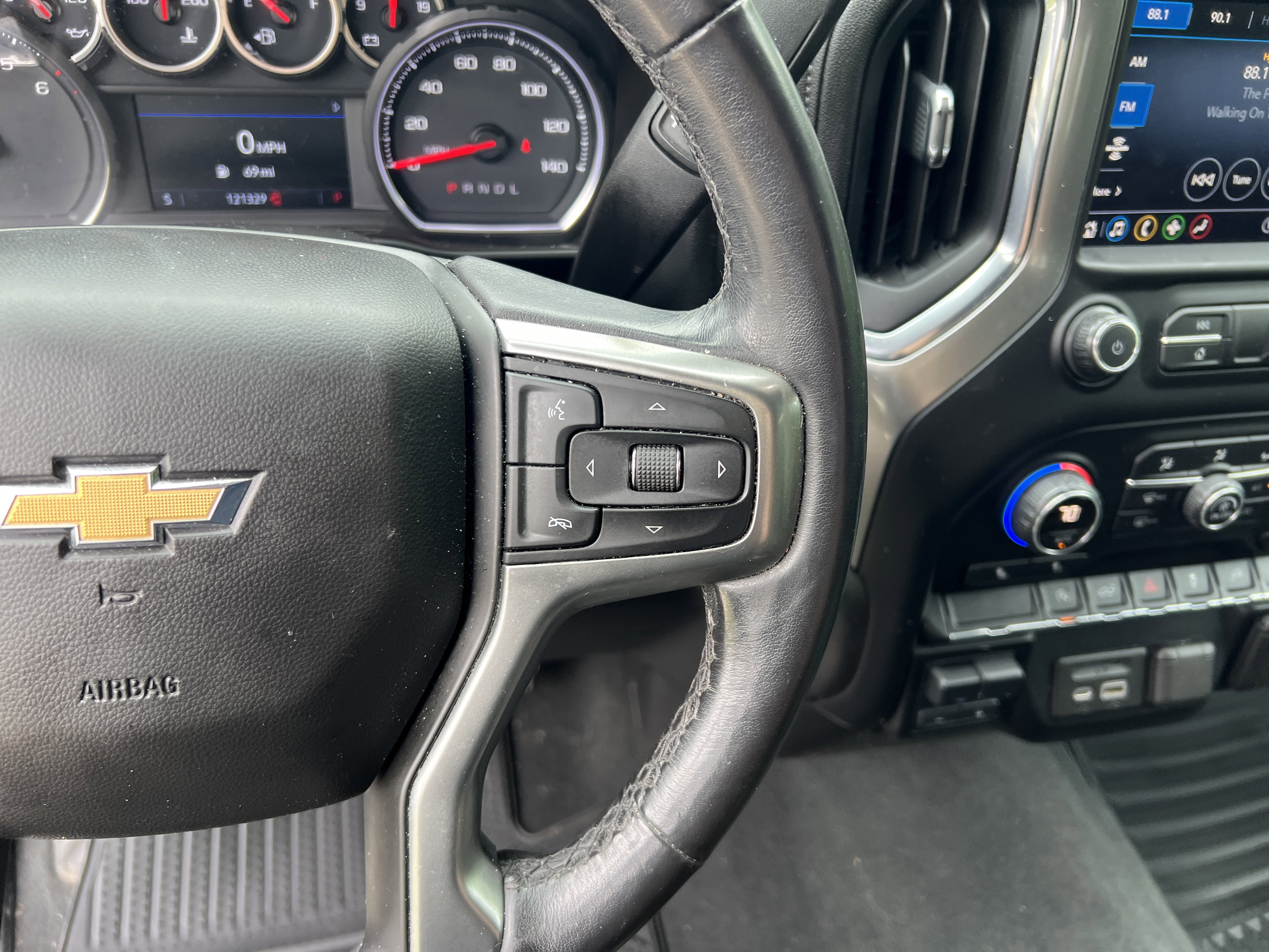 Used 2021 Chevrolet Silverado 1500 LT w/ Texas Edition Plus RWD image 18