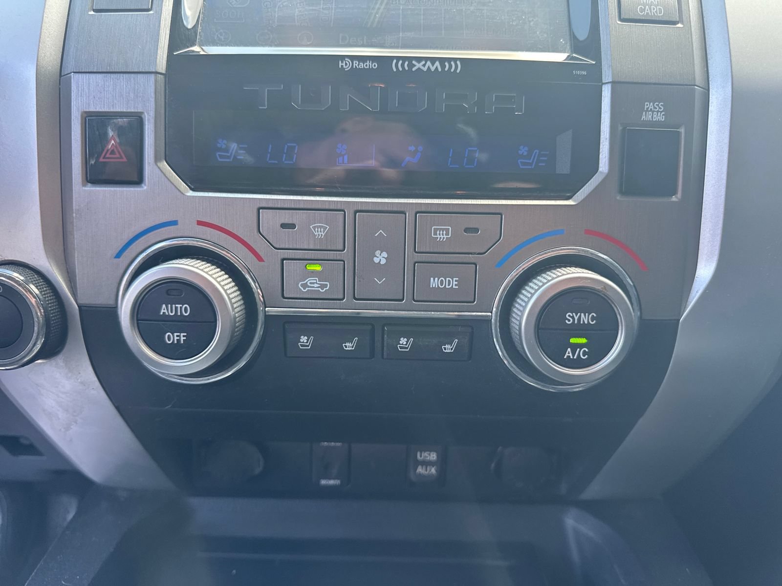 Used 2019 Toyota Tundra Platinum AWD/4WD image 38