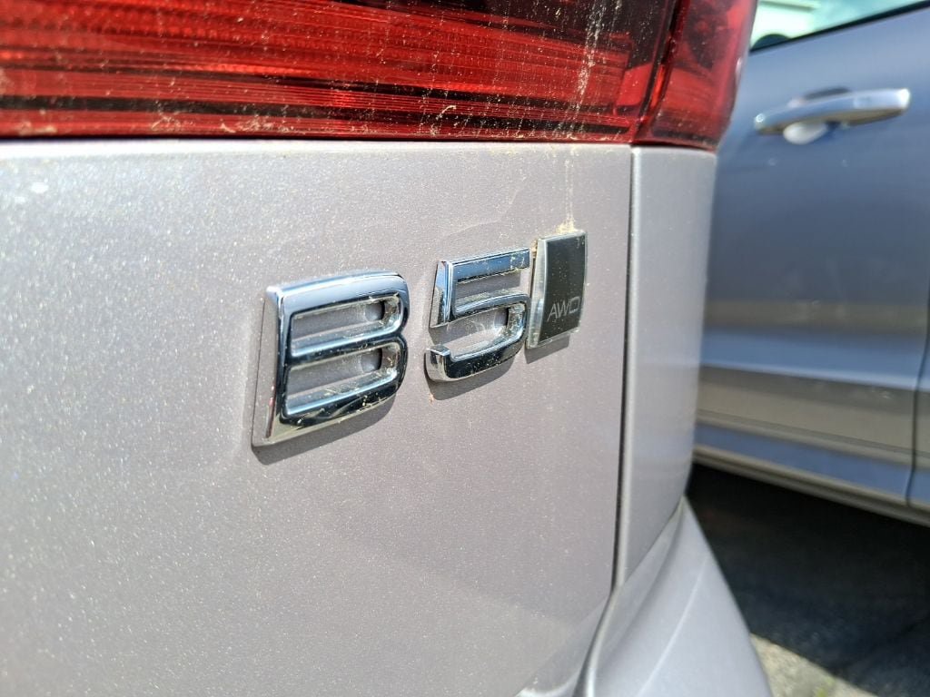 New 2026 Volvo XC60 B5 Plus w/ Protection Package Premier AWD/4WD image 8