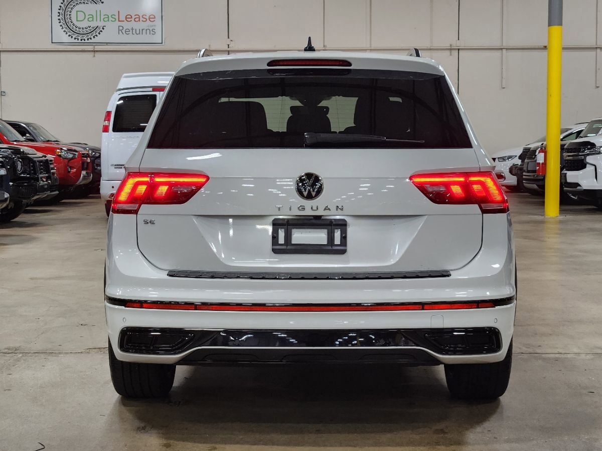 Used 2024 Volkswagen Tiguan SE R-Line image 9