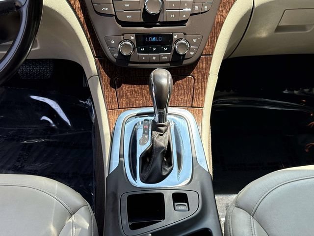 Certified 2013 Buick Regal Premium FWD image 18