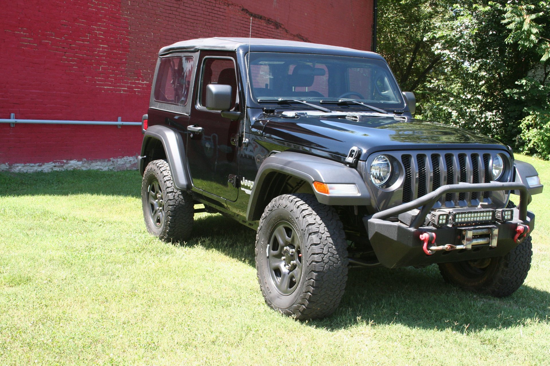 Used 2020 Jeep Wrangler Sport AWD/4WD image 8