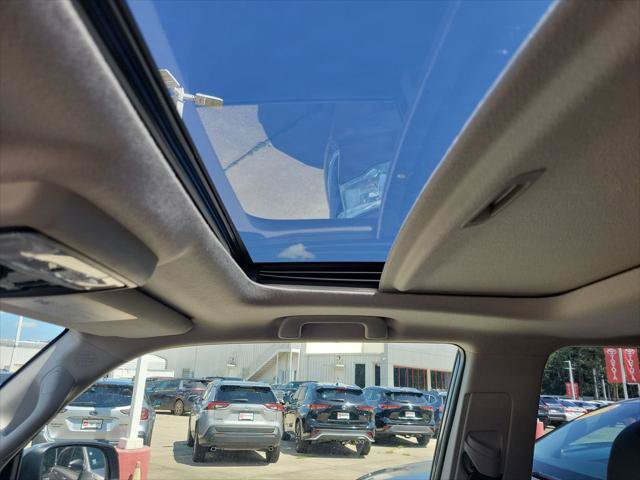Certified 2021 Toyota 4Runner SR5 Premium w/ Moonroof Package AWD/4WD image 27