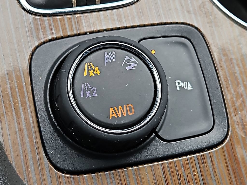 Used 2019 GMC Acadia SLE w/ Driver Alert Package I AWD/4WD image 17