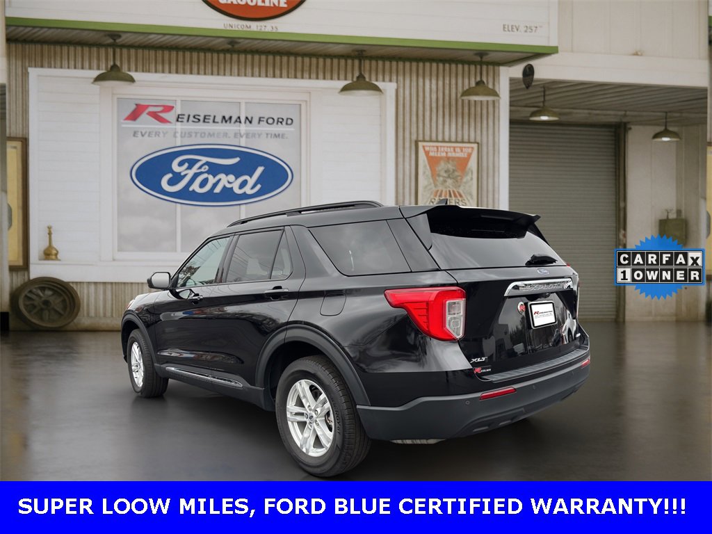 Certified 2022 Ford Explorer XLT image 3