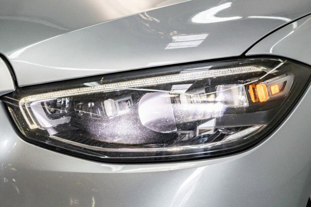 Used 2022 Mercedes-Benz S 580 4MATIC Sedan image 2