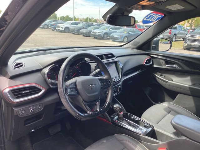 Used 2023 Chevrolet TrailBlazer RS w/ Convenience Package FWD image 10