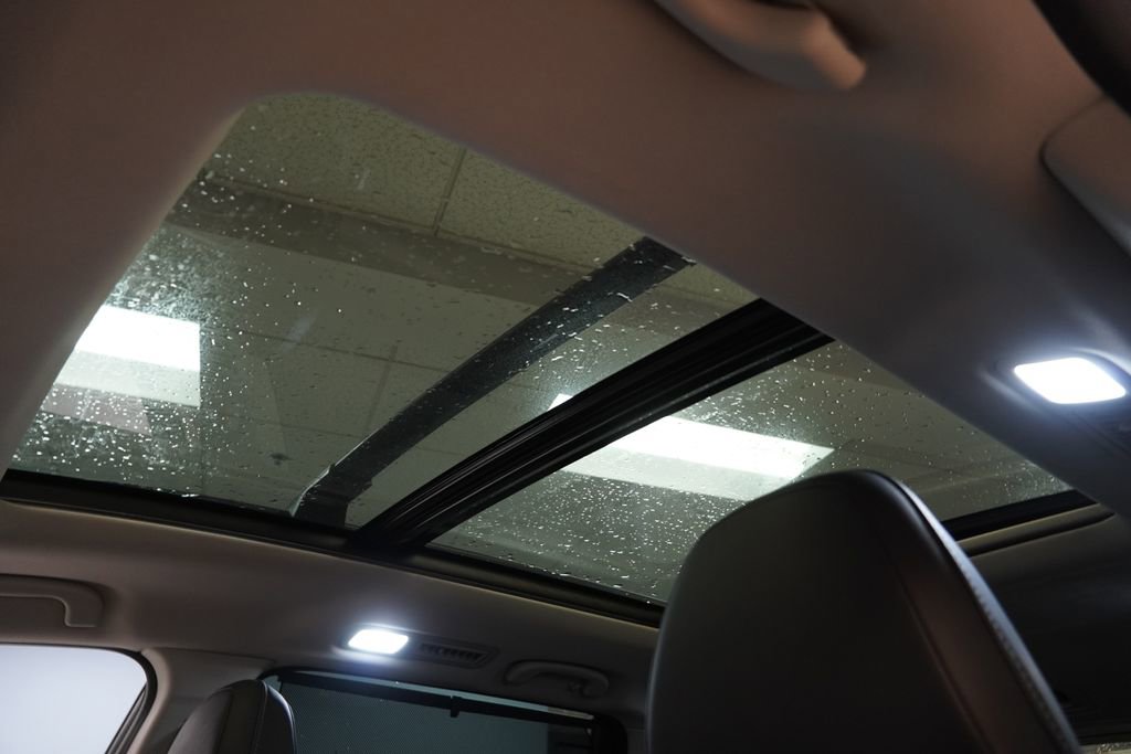 Used 2019 Subaru Ascent Limited image 4