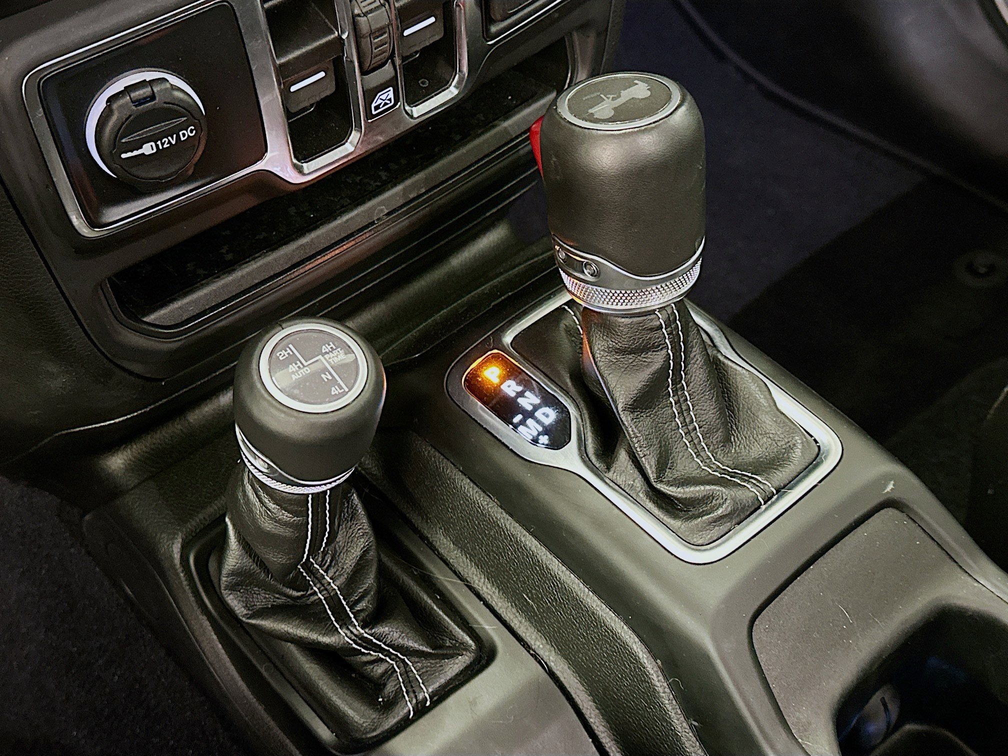 Used 2023 Jeep Wrangler Sahara w/ Cold Weather Group image 25