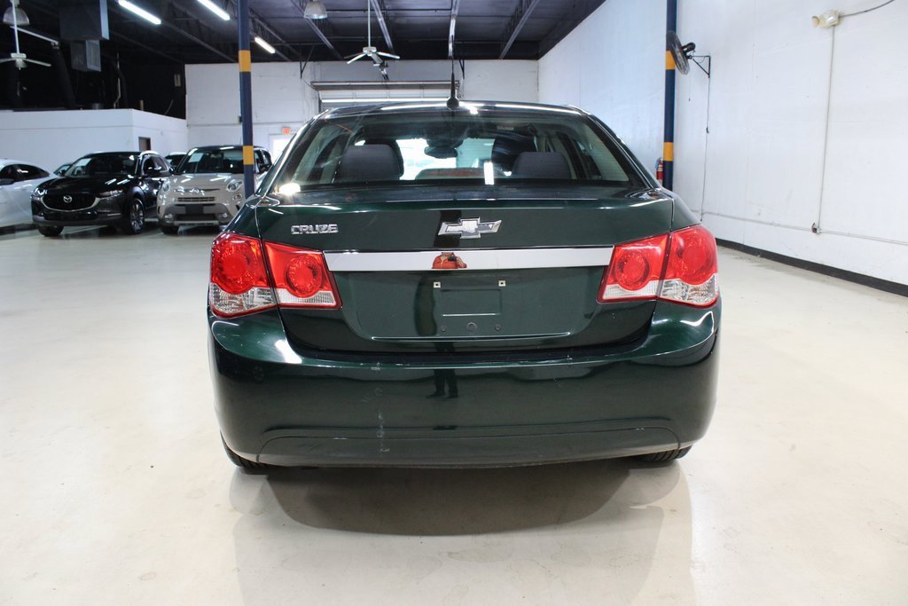 Used 2014 Chevrolet Cruze LT image 4