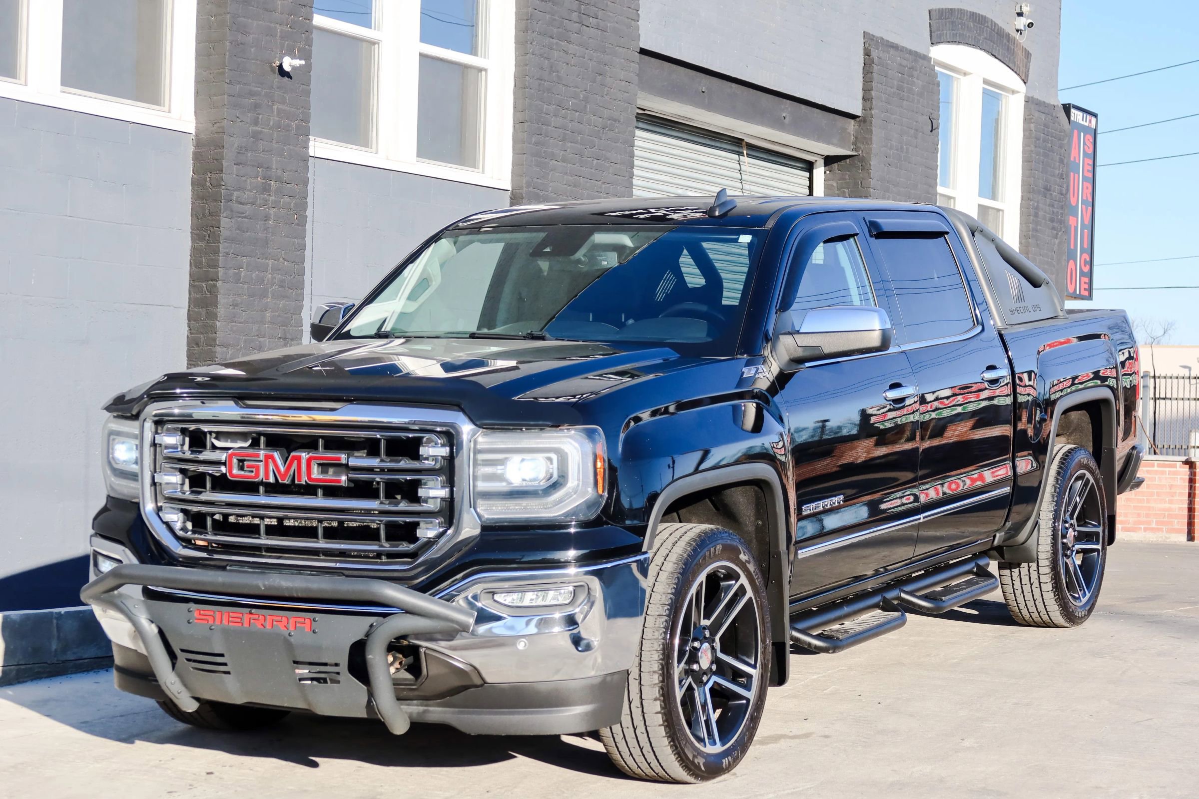 Used 2016 GMC Sierra 1500 SLT AWD/4WD image 3