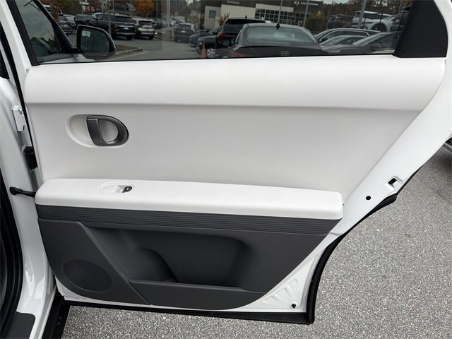 New 2026 Hyundai Ioniq 5 SE image 17