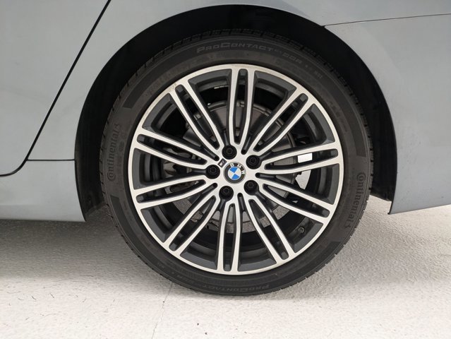 Used 2018 BMW 530i xDrive image 23