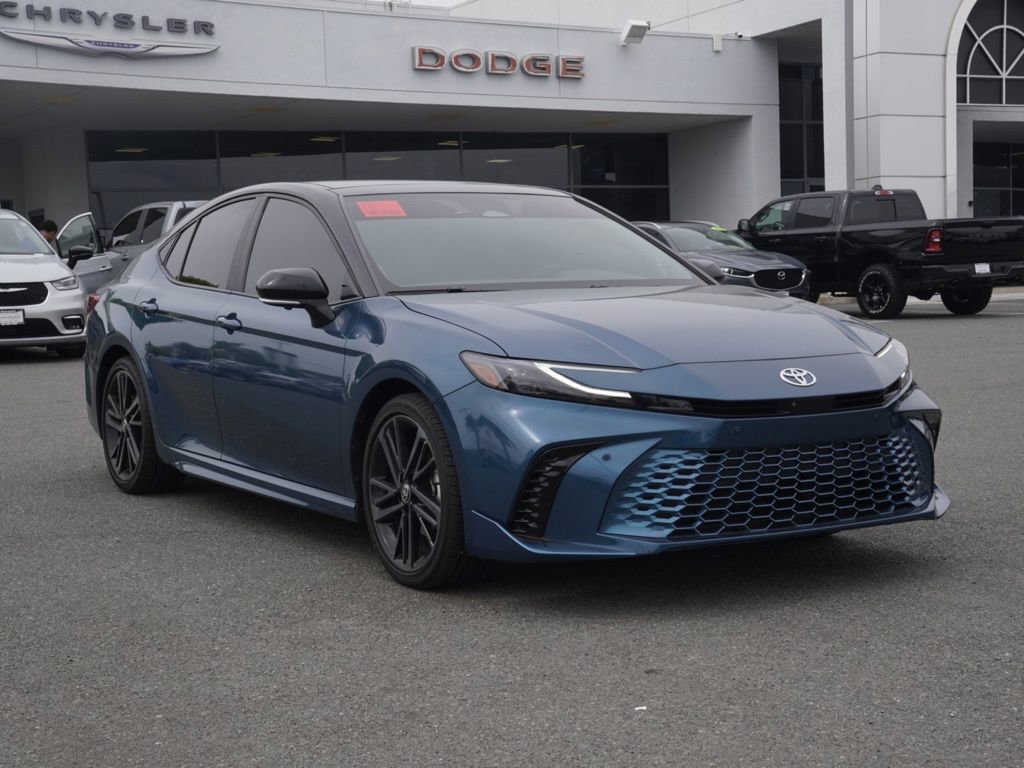 Used 2025 Toyota Camry XSE w/ Premium Plus Package image 2