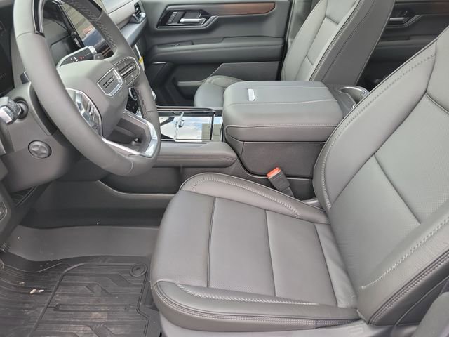 New 2026 GMC Yukon XL Denali w/ Denali Reserve Package AWD/4WD image 16