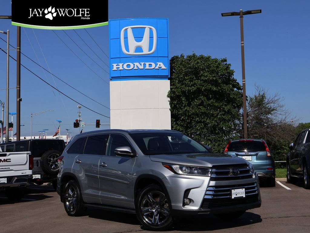 Used 2018 Toyota Highlander Limited Platinum