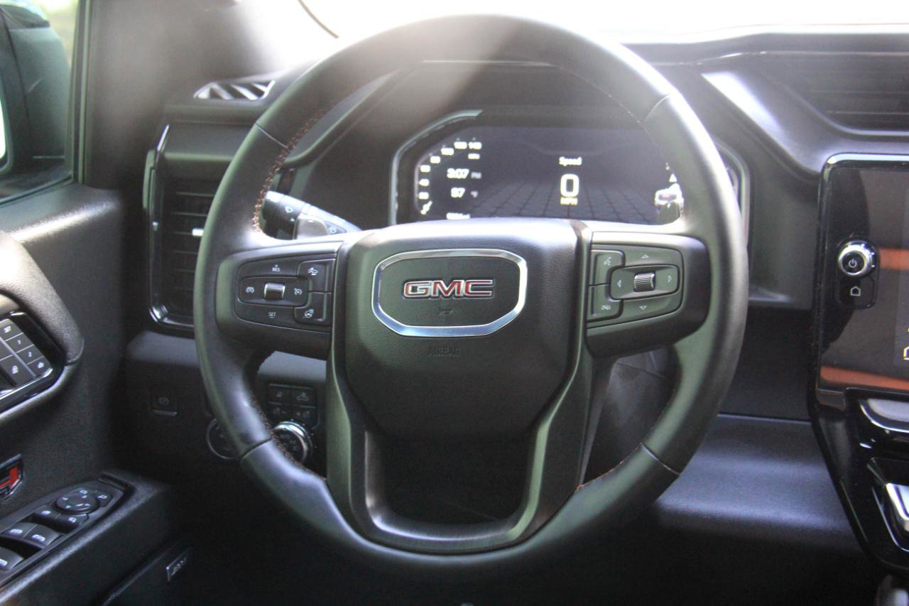 Used 2024 GMC Sierra 1500 AT4 w/ Technology Package image 11