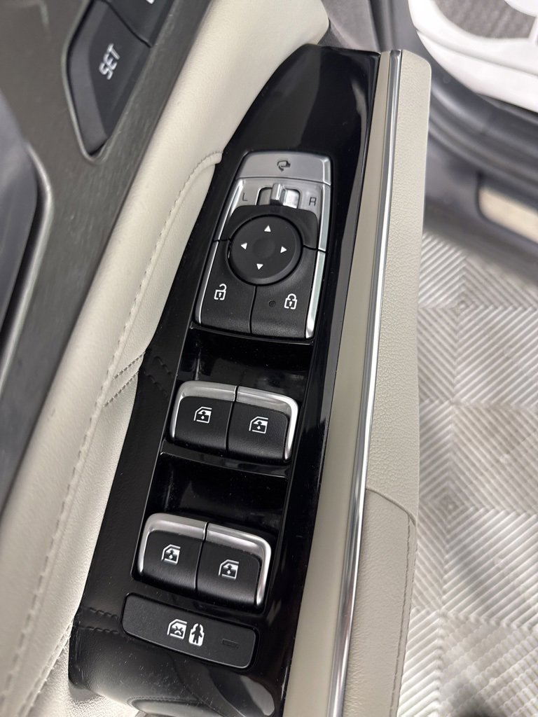 Used 2023 Kia Sorento SX Prestige w/ Panoramic Sunroof Package image 14